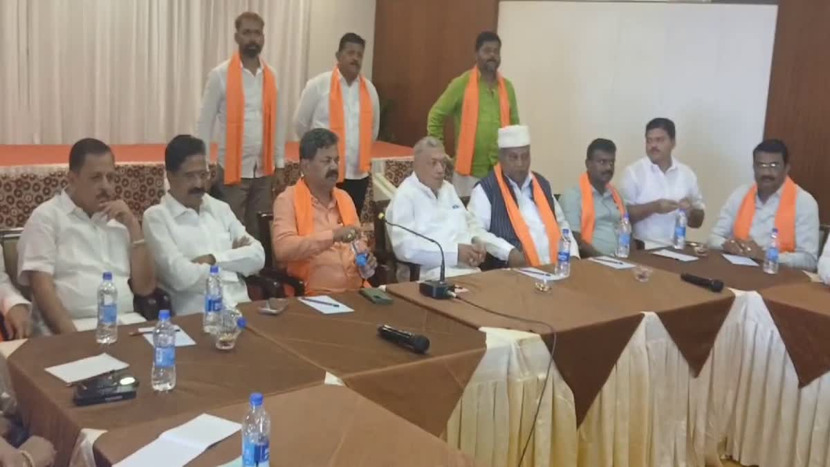 ವಿಜಯೇಂದ್ರ ಬೆಂಬಲಿಸಿ ಪ್ರತ್ಯೇಕ ಸಭೆ