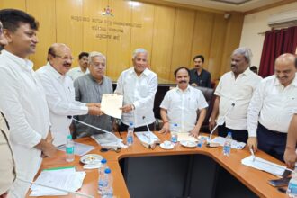 ತುಮಕೂರು-ಚಿತ್ರದುರ್ಗ ಮಧ್ಯ ಕಾರ್ಗೋ ಎಕನಾಮಿಕ್ ಕಾರಿಡಾರ್‍ ಗೆ ಟಿ.ಬಿ. ಜಯಚಂದ್ರ ಮನವಿ