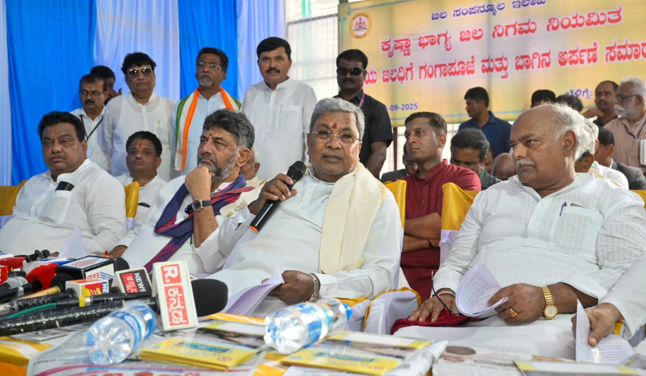 ಪ್ರತಿ ಜಿಲ್ಲೆಯಲ್ಲಿ ಮೆಡಿಕಲ್ ಕಾಲೇಜ್ ಸ್ಥಾಪನೆ-ಸಿಎಂ