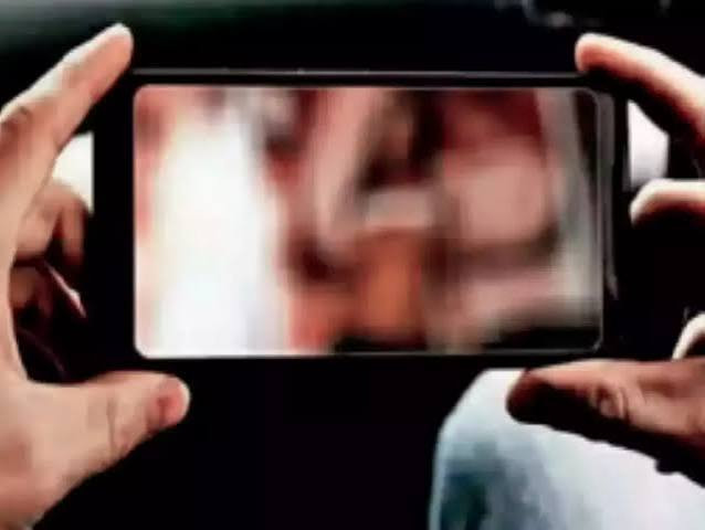 ಲೈಂಗಿಕ ಅಶ್ಲೀಲ ವಿಡಿಯೋ: ಮಾಲೀಕನ ಪತ್ನಿ ವಿರುದ್ಧದ ಎಫ್‌ಐಆರ್ ರದ್ದುಗೊಳಿಸಲು ಹೈಕೋರ್ಟ್ ನಿರಾಕರಣೆ!