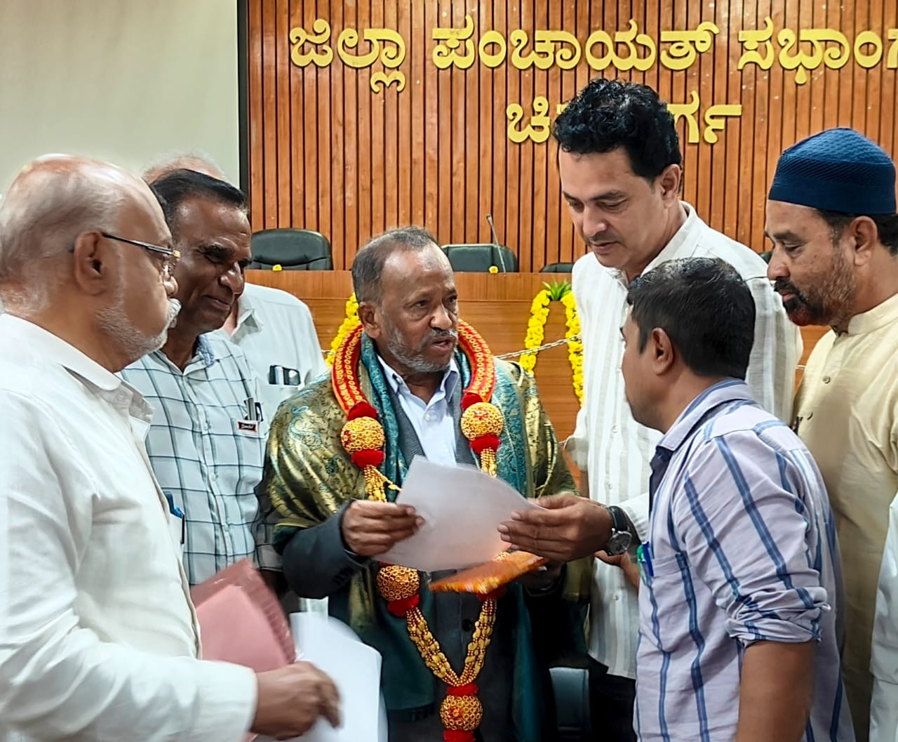 'ಮೌಲಾನಾ ಆಜಾದ್ ಶಾಲೆ' ಸ್ಥಾಪನೆಗೆ ಸಾರ್ವಜನಿಕರ ಒತ್ತಾಯ