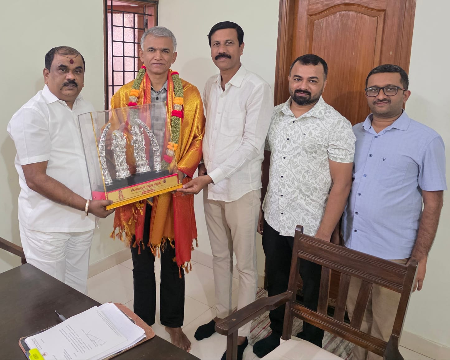 ಫುಟ್‌ಪಾತ್ ತೆರವು ಕಾರ್ಯಾಚರಣೆಗೆ ಕರವೇ ಸಂಪೂರ್ಣ ಬೆಂಬಲ: ಕೃಷ್ಣ ಬೈರೇಗೌಡರ ಬೆನ್ನಿಗೆ ನಿಂತ ಸಂಘಟನೆ