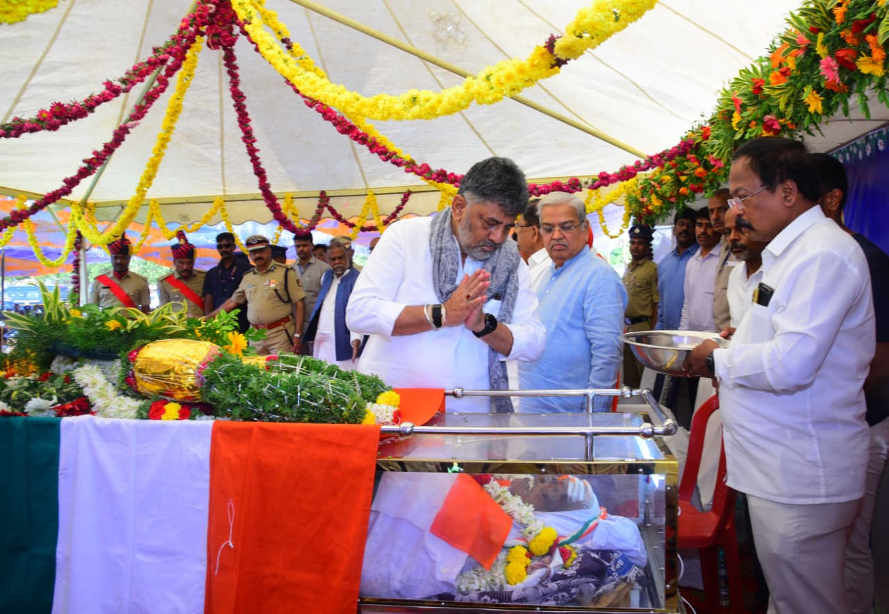 ಬಯಲು ಸೀಮೆ ನೀರಾವರಿ ಹೋರಾಟದ ರೂವಾರಿ: ಮುಖ್ಯಮಂತ್ರಿ ಡಿ.ಕೆ ಶಿವಕುಮಾರ್ ಬಣ್ಣನೆ 