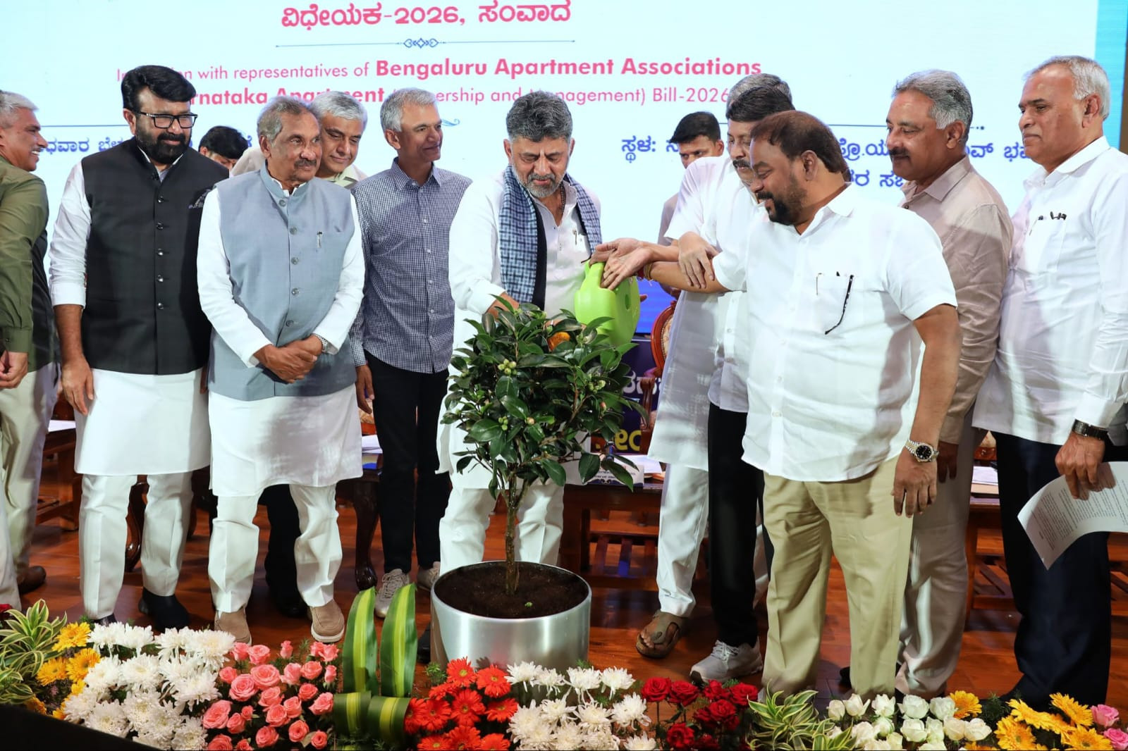 ಅಪಾರ್ಟ್‌ಮೆಂಟ್ ಮಾಲೀಕತ್ವ ರಕ್ಷಣೆಗೆ ಹೊಸ ಮಸೂದೆ: ಆತುರದ ಅಂಗೀಕಾರವಿಲ್ಲ ಸಿಎಂ ಡಿಕೆಶಿ