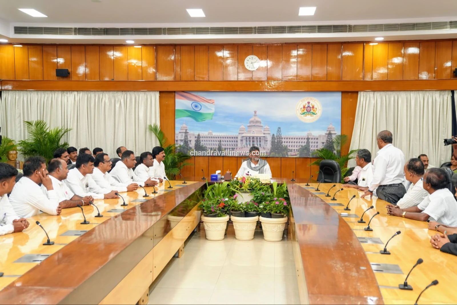 ಮುಖ್ಯಮಂತ್ರಿ ಡಿ.ಕೆ. ಶಿವಕುಮಾರ್ ಜೊತೆ ಕನಕಪುರ ವಕೀಲರ ಸಂಘ ಸಮಾಲೋಚನೆ 