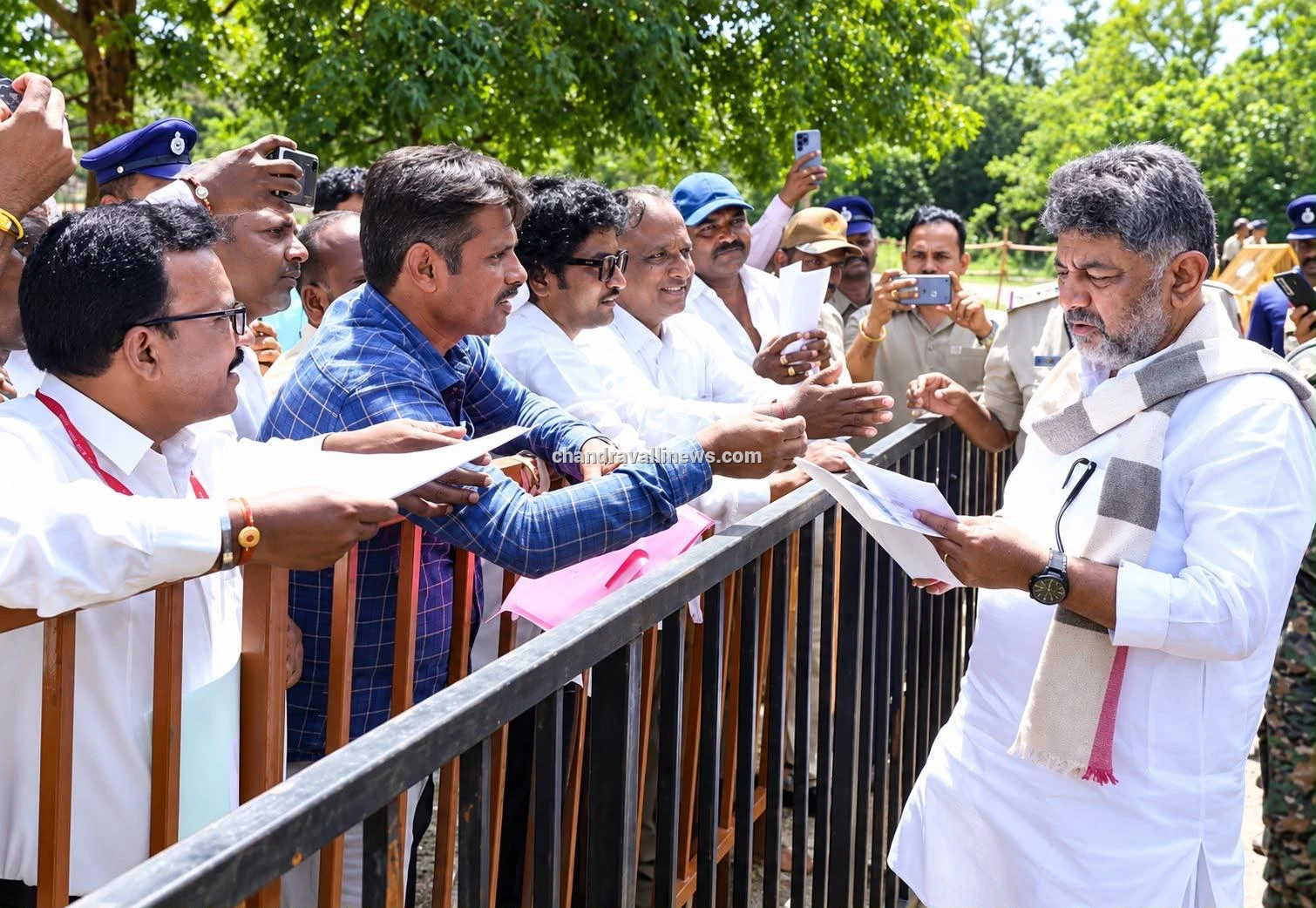 ಹಂಪಿ ಉತ್ಸವಕ್ಕೆ ಐತಿಹಾಸಿಕ ಅಂಬಾರಿ ತರಲಿ: ಗಂಗಾಮತ ಬೆಸ್ತ ಸಮಾಜದ ಸಿಎಂ ಗೆ ಮನವಿ 