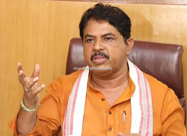 ಕಮಿಷನ್ ಹಣದಿಂದ ಚಿನ್ನದ ಗಣಿ ಖರೀದಿ: ಸಚಿವ ಸತೀಶ್ ಜಾರಕಿಹೊಳಿ ವಜಾಕ್ಕೆ ಅಶೋಕ್ ಒತ್ತಾಯ 