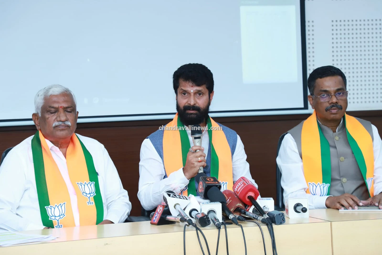 ಕಾಂಗ್ರೆಸ್ ಸುಳ್ಳು ಹರಡಿ ಪ್ರಜಾಪ್ರಭುತ್ವ ಪ್ರಶ್ನಿಸುತ್ತಿದೆ: ಸಿ.ಟಿ. ರವಿ ವಾಗ್ದಾಳಿ​ 