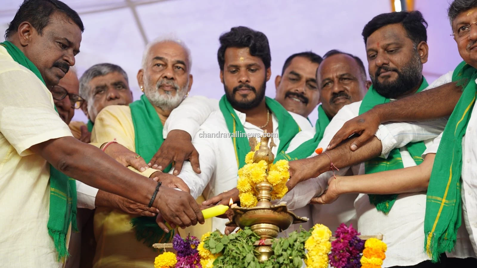 ರೈತರ ಕಣ್ಣಲ್ಲಿ ನೀರು ತರಿಸುತ್ತಿರುವ ಸರ್ಕಾರ: ಕನಿಷ್ಠ 25,000 ಪರಿಹಾರಕ್ಕೆ ನಿಖಿಲ್ ಆಗ್ರಹ