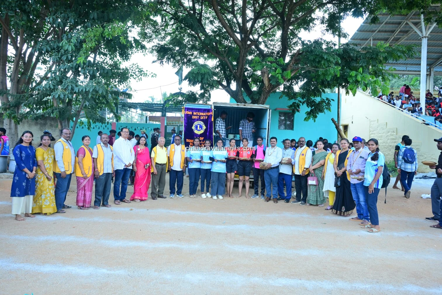 ಲಯನ್ಸ್‌ಸಂಸ್ಥೆಯಿಂದ ವಿದ್ಯಾರ್ಥಿಗಳಿಗೆ ಅನ್ನದಾಸೋಹ