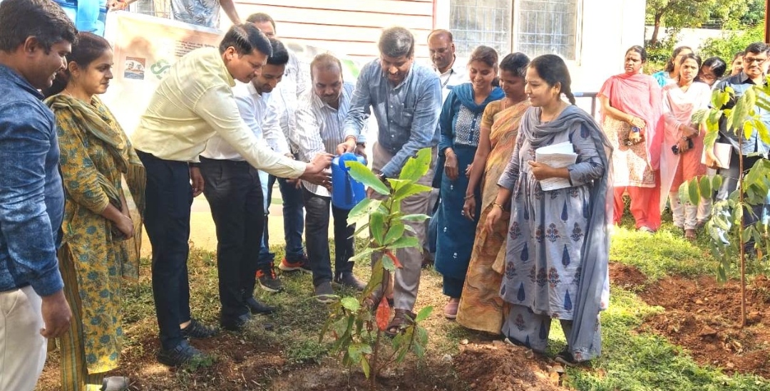 ಸ್ವಚ್ಛತೇಯೇ ಸೇವೆ ಆಂದೋಲನಕ್ಕೆ ಜಿಪಂ ಸಿಇಒ ಚಾಲನೆ