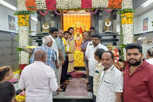 ಅದ್ಧೂರಿಯಾಗಿ ನಡೆದ ಕನ್ನಿಕಾ ಪರಮೇಶ್ವರಿಯ ಮಹಾಪುಷ್ಪ ಯಾಗ