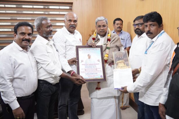 “ಪತ್ರಿಕಾ ವಿತರಕರ ಬಂಧು” ಪ್ರಶಸ್ತಿಗೆ ಭಾಜನರಾದ ಮುಖ್ಯಮಂತ್ರಿ ಸಿದ್ದರಾಮಯ್ಯ