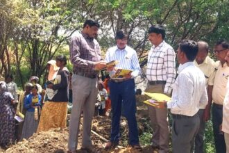 ನರೇಗಾ ಕೂಲಿ ಕಾರ್ಮಿಕರೊಂದಿಗೆ ಜಿ.ಪಂ ಸಿಇಒ ಚರ್ಚೆ