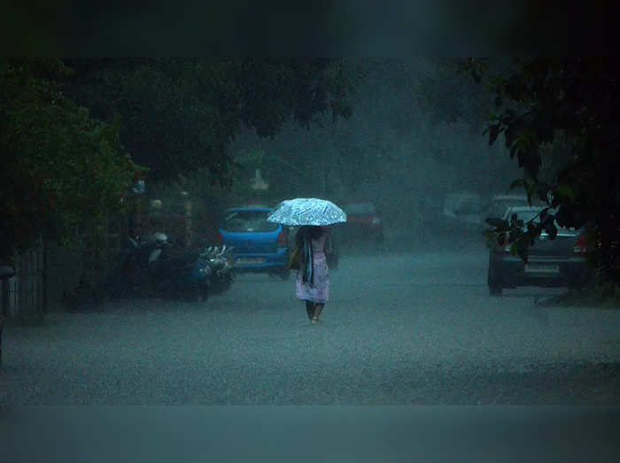 ರಾಜ್ಯಾದ್ಯಂತ ಗುಡುಗು ಸಹಿತ ಭಾರೀ ಮಳೆ ಸಾಧ್ಯತೆ