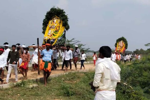  ಕರೇಕಲ್ ಕೆರೆ ಗಂಗಾಪೂಜೆ ಕಾರ್ಯದಲ್ಲಿ ಪಾಲ್ಗೊಂಡ ಗ್ರಾಮ ದೇವತೆಗಳು