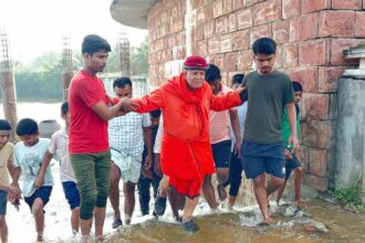 ಮುತ್ತುಗದೂರು ಕೆರೆ ಭರ್ತಿಯಾಗಿ ಭೀಮಸಮುದ್ರದತ್ತ ತುಂಗಭದ್ರೆ ದಾಪುಗಾಲು