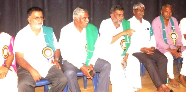 ರೈತರ ಮಡಿಲಿಗೆ ಕುಲಾಂತರಿ ಬೀಜ ಮಾರಟ