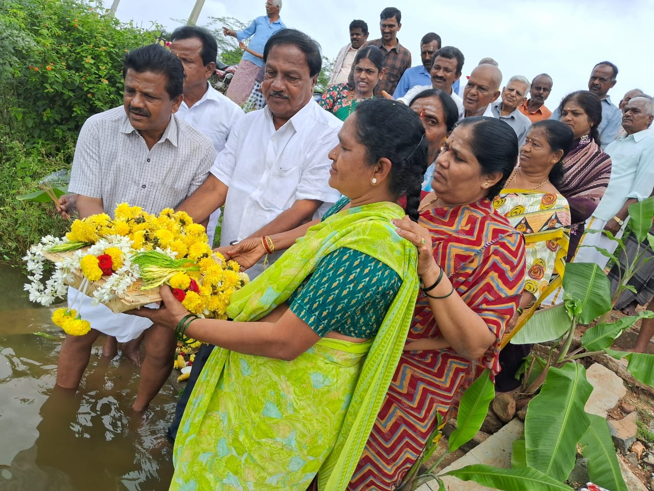 ಕೆಂಗುಂಟೆ ಕೆರೆ ಭರ್ತಿ, ಬಾಗಿನ ಅರ್ಪಣೆ