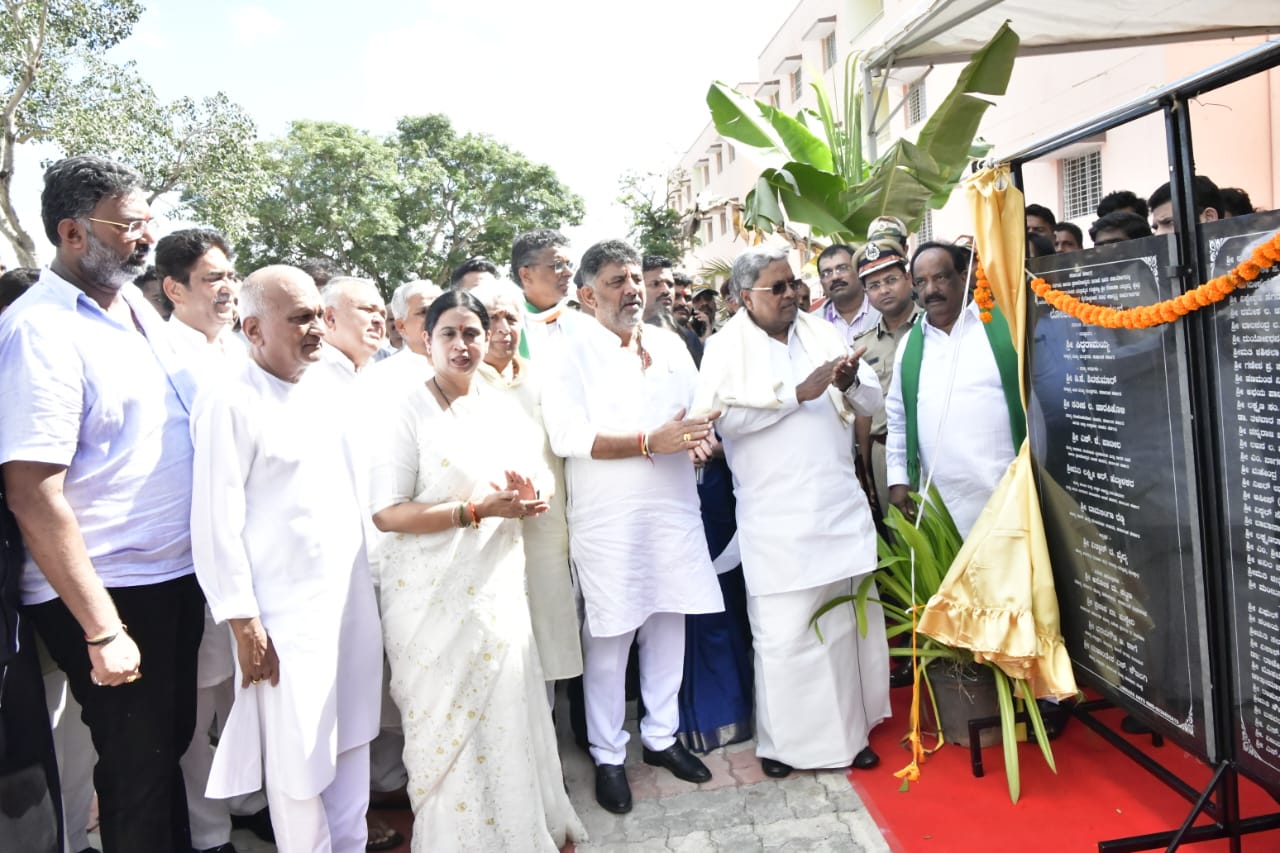 ರೇಣುಕಾ ಯಲ್ಲಮ್ಮ ದೇವಿ ಸನ್ನಿದಿಗೆ ಬರುವ ಎತ್ತು, ಹಸುಗಳಿಗೆ ಮೇವು-ನೀರು-ನೆರಳಿನ ವ್ಯವಸ್ಥೆ ಕಲ್ಪಿಸಬೇಕು-ಸಿಎಂ