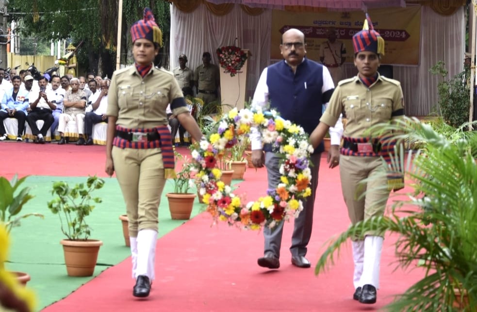 ಪೊಲೀಸರ ತ್ಯಾಗ ಹಾಗೂ ಬಲಿದಾನ ಸ್ಮರಣೀಯ-ಜಿಲ್ಲಾಧಿಕಾರಿ ವೆಂಕಟೇಶ್