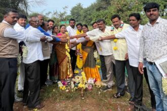 ಚೆಕ್ ಡ್ಯಾಂಗೆ ಗುದ್ದಲಿ ಪೂಜೆ ಮಾಡಿದ ಶಾಸಕ ದೀರಜ್ ಮುನಿರಾಜು