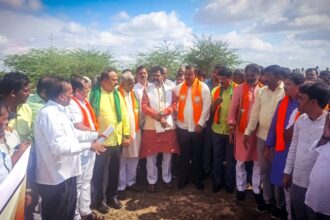 ವಕ್ಫ್ ಮಂಡಳಿಯ ಆಸ್ತಿ ರಾಜಕಾರಣಿ ಕೈವಶದಲ್ಲಿ ಕಾಂಪ್ಲೆಕ್ಸ್ ಗಳಾಗಿವೆ; ನಾರಾಯಣಸ್ವಾಮಿ