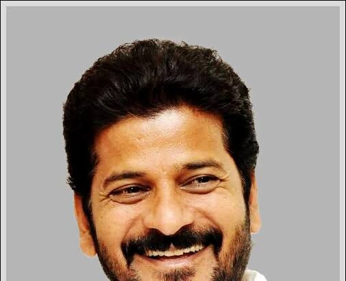 ಸಿನಿಮಾ ನಟರ ಭ್ರಮಾಲೋಕ ಕಳಚಿದ ಸಿಎಂ ರೇವಂತ್ ರೆಡ್ಡಿ