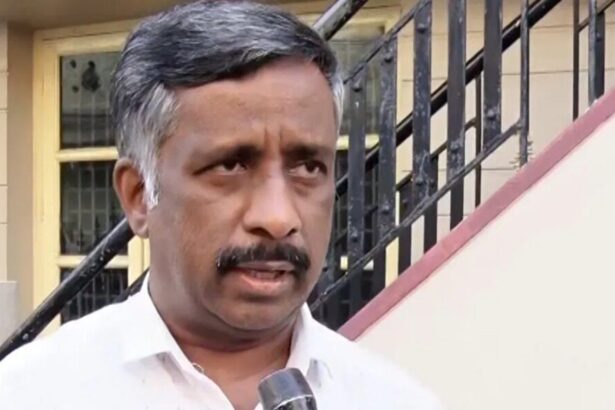 ಆರೋಪಿತ ಅಧಿಕಾರಿ ದೂರು ಆಧರಿಸಿ ಸ್ನೇಹಮಯಿ ಕೃಷ್ಣ ಅವರ ಬಂಧನ ಖಂಡನೀಯ