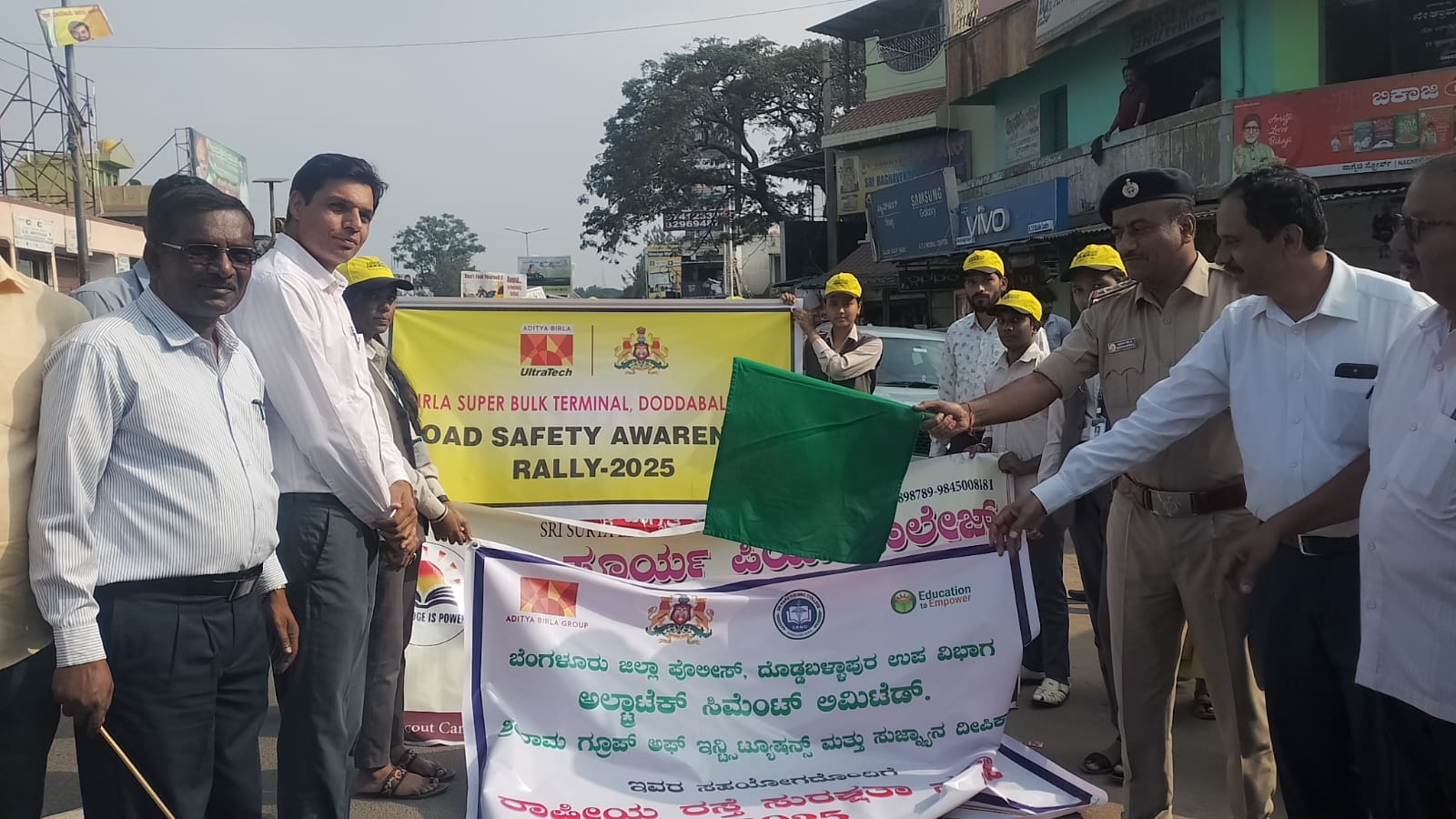 ಯಮಧರ್ಮ, ಚಿತ್ರ ಗುಪ್ತನ ವೇಷ ಧರಿಸಿ ರಸ್ತೆ ಸುರಕ್ಷತೆ ಕುರಿತು ಜಾಗೃತಿ ಮೂಡಿಸಿದ ವಿದ್ಯಾರ್ಥಿಗಳು