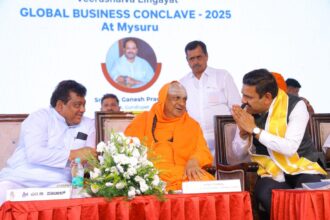 ವೀರಶೈವ ಲಿಂಗಾಯತರು ಬೇಡುವ ಸಮಾಜವಲ್ಲ-ವಿಜಯೇಂದ್ರ