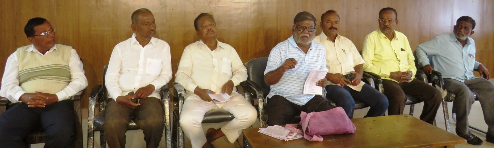 ದೇಶದ್ರೋಹದ ಕೃತ್ಯವೆಸಗಿರುವ ಕಿಡಿಗೇಡಿಗಳನ್ನು ಗಡಿಪಾರು ಮಾಡಲಿ