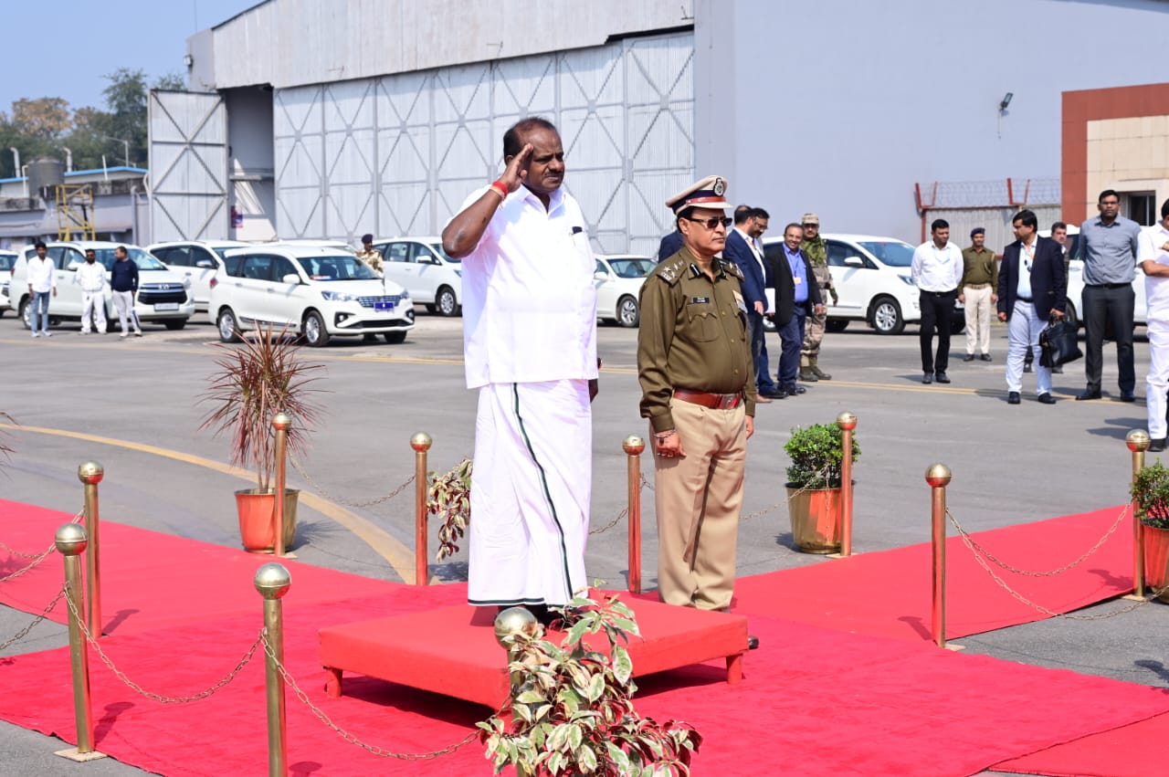 ಬೊಕಾರೊ ಸ್ಟೀಲ್ ಪ್ಲಾಂಟ್‌ಗೆ ಭೇಟಿ ನೀಡಿ ಪರಿಶೀಲಿಸಿದ ಹೆಚ್.ಡಿ ಕುಮಾರಸ್ವಾಮಿ