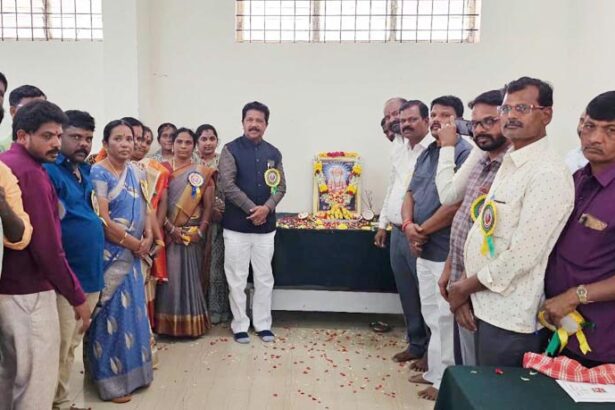 ಸವಿತಾ ಸಮಾಜ ಸಂಕುಚಿತ ಭಾವನೆಯಿಂದ ಹೊರಬರಬೇಕು: ಶಾಸಕ ರಘುಮುರ್ತಿ