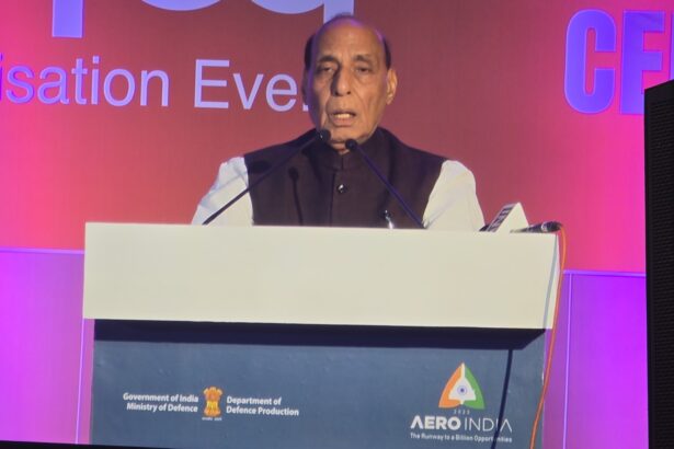 ರಕ್ಷಣಾ ಉತ್ಪನ್ನಗಳನ್ನು ನಮ್ಮ ದೇಶದಲ್ಲಿ ಉತ್ಪಾದನೆ ಮಾಡುವುದರೊಂದಿಗೆ ಹೊಸ ಮೈಲಿಗಲ್ಲನ್ನೇ ಸೃಷ್ಟಿಸಿದ್ದೇವೆ – ರಕ್ಷಣಾ ಸಚಿವ ರಾಜನಾಥ್ ಸಿಂಗ್