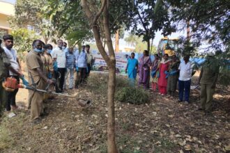 ಸ್ವಚ್ಚತಾ ಕಾರ್ಯಕ್ಕೆ ಮುಂದಾದ ಗ್ರಾಮ ಪಂಚಾಯಿತಿ