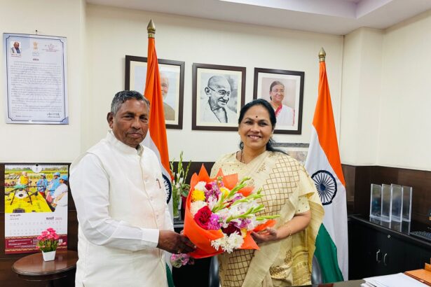 ಬಹು ಕೌಶಲ್ಯಾಭಿವೃದ್ಧಿ ಕೇಂದ್ರ ಸ್ಥಾಪನೆಗೆ ಮನವಿ ಸಲ್ಲಿಸಿದ ಸಚಿವ ಮುನಿಯಪ್ಪ