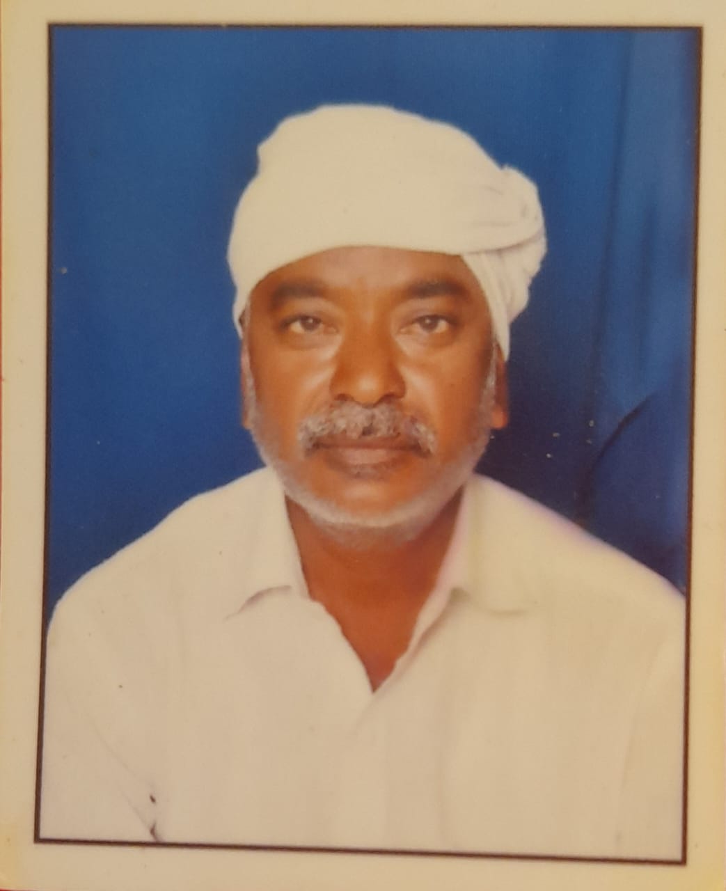 ಸಾಲಬಾಧೆ ರೈತ ನೇಣಿಗೆ ಶರಣು