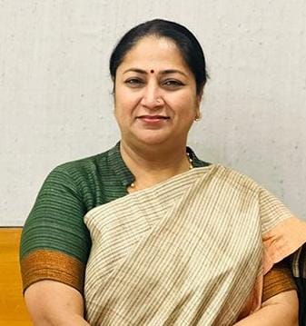 ದೆಹಲಿ ಮುಖ್ಯಮಂತ್ರಿಯಾಗಿ ರೇಖಾ ಗುಪ್ತ ಪ್ರಮಾಣ ವಚನ ಸ್ವೀಕಾರ