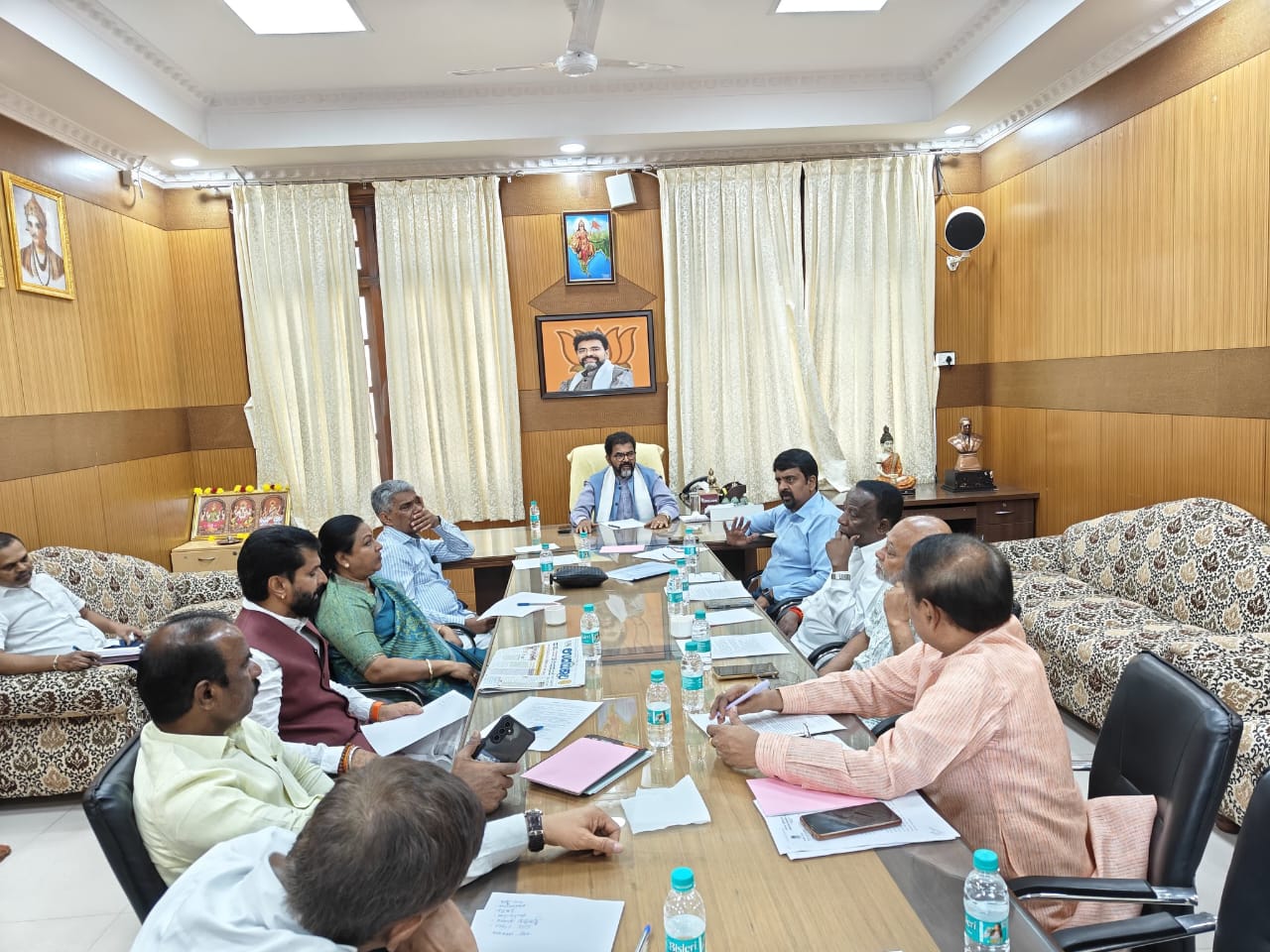ಬಜೆಟ್ ಅಧಿವೇಶನದಲ್ಲಿ ಆಡಳಿತ ರೂಢ ಸರ್ಕಾರಕ್ಕೆ ಬಿಸಿ ಮುಟ್ಟಿಸಲು ಸಜ್ಜಾದ ಬಿಜೆಪಿ ನಾಯಕರು