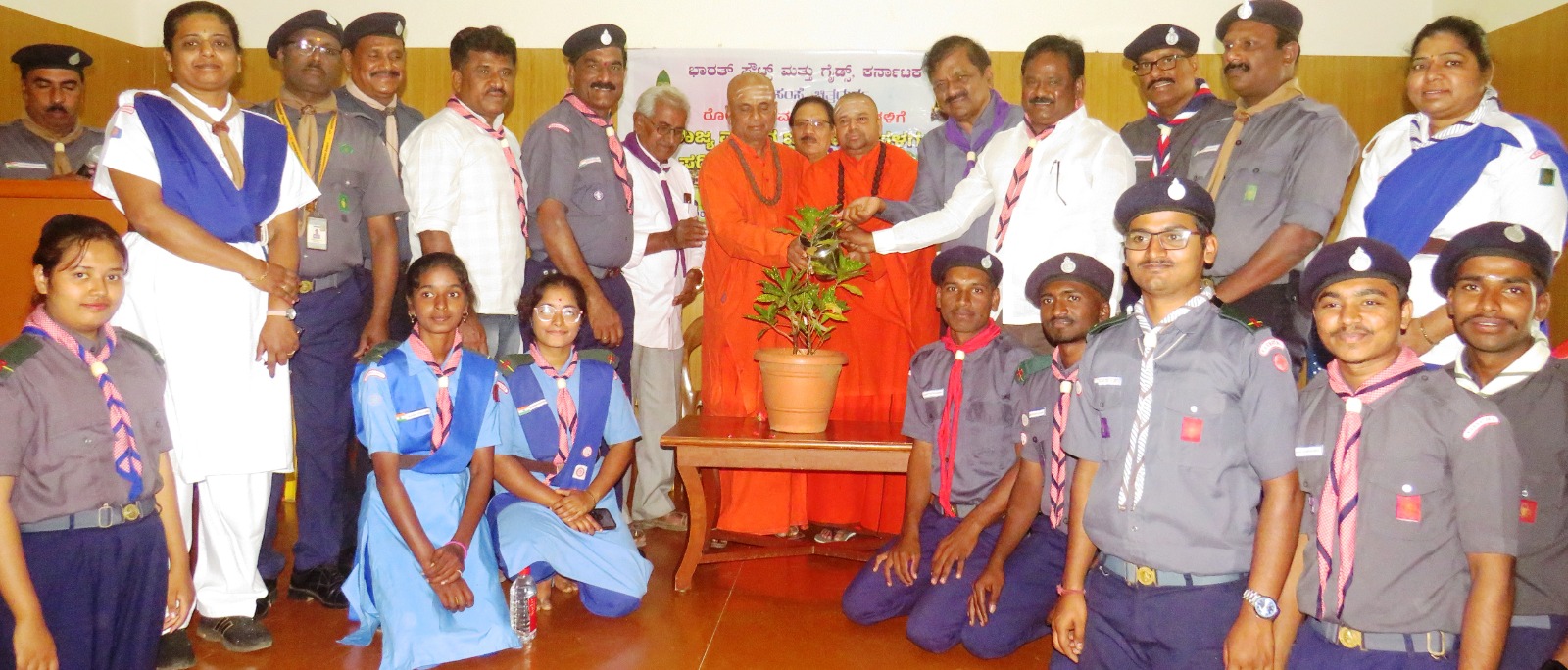ದೇಶಾಭಿಮಾನ, ದೇಶಭಕ್ತಿಗೆ ಮಕ್ಕಳು ಒತ್ತು ನೀಡಲಿ