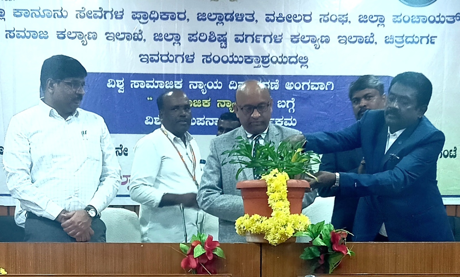 ಸಂವಿಧಾನದಿಂದ ಸಾಮಾಜಿಕ ನ್ಯಾಯ ಸಾಧ್ಯವಾಗಿದೆ- ನ್ಯಾ.ರೋಣ ವಾಸುದೇವ್