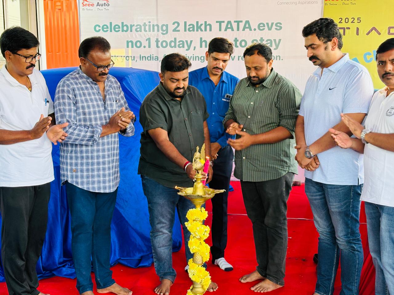 ಕೋಟೆನಾಡಿನಲ್ಲಿ ಭರ್ಜರಿ ಗಮನ ಸೆಳೆಯುತ್ತಿರುವ ಹೊಸ ಟಾಟಾ ಟಿಯಾಗೊ ಕಾರ್