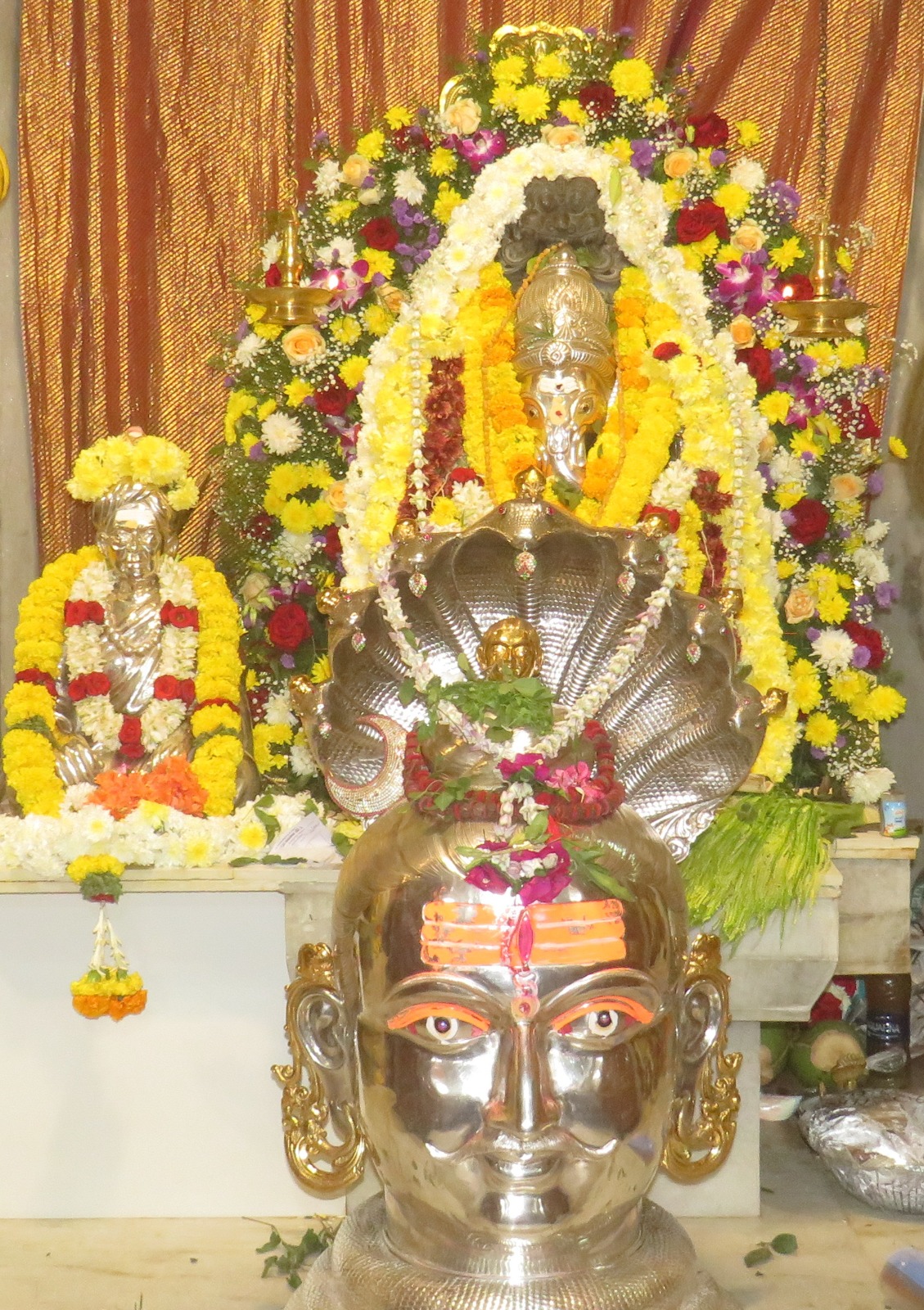 ಶಿವರಾತ್ರಿ ಪ್ರಯುಕ್ತ ವಿವಿಧ ದೇವಸ್ಥಾನಗಳಲ್ಲಿ ವಿಶೇಷ ಪೂಜೆ