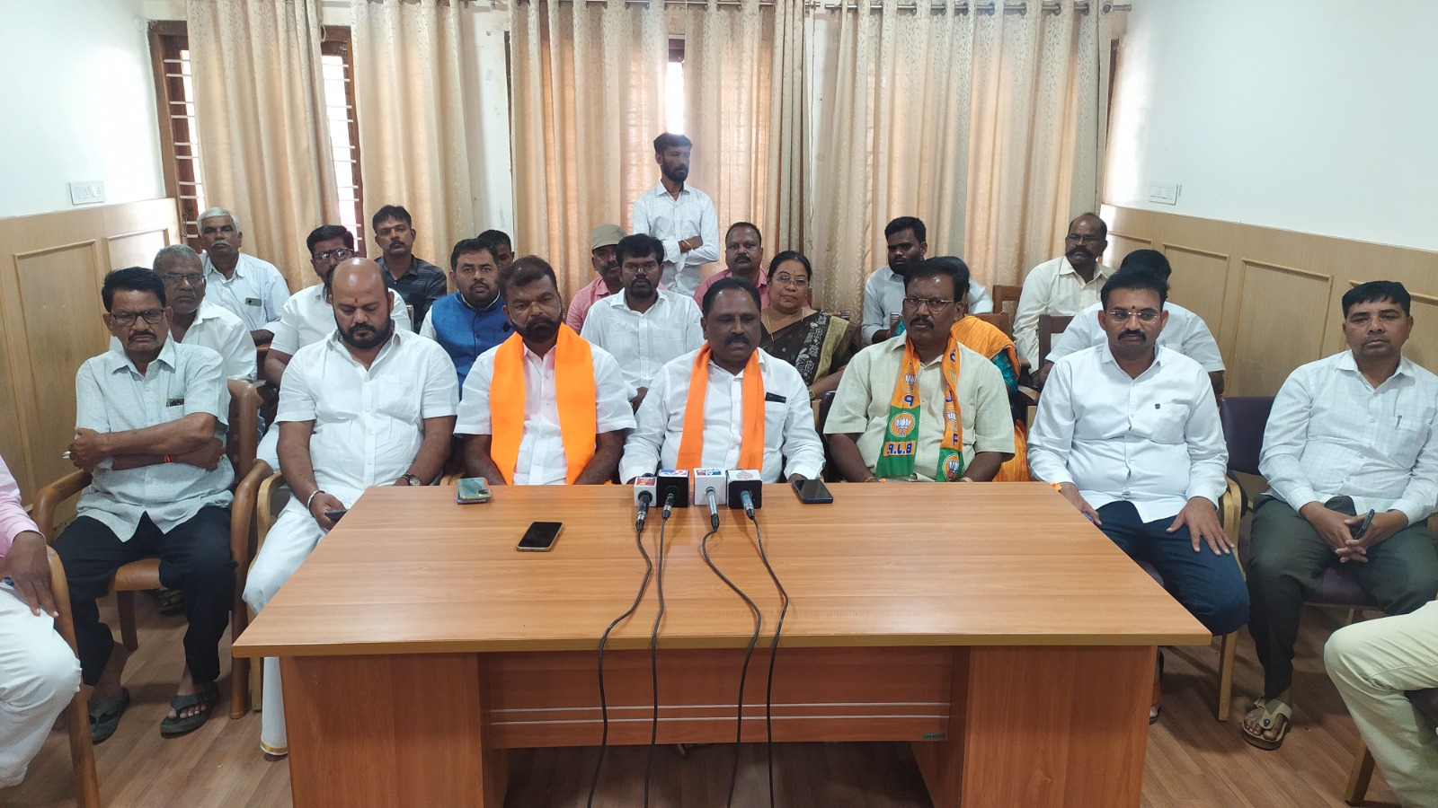 ಬಿಜೆಪಿ ಜಿಲ್ಲಾಧ್ಯಕ್ಷ ಹಾಗೂ ಜವಾಬ್ದಾರಿಗಳು ಗೊಲ್ಲ, ಲಿಂಗಾಯಿತ ಜಾತಿಗೆ ಸೀಮಿತ-ಬೇಸರ