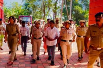 ನಕ್ಸಲರನ್ನು ನ್ಯಾಯಾಲಯಕ್ಕೆ ಹಾಜರುಪಡಿಸಿದ ಪೊಲೀಸರು