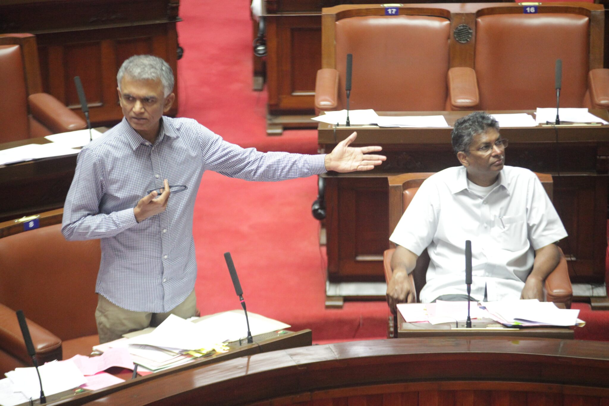 ಗ್ರಾಮ ಆಡಳಿತಾಧಿಕಾರಿಗಳಿಗೆ ಲ್ಯಾಪಟಾಪ್ ವಿತರಣೆ: ಕಂದಾಯ ಸಚಿವ