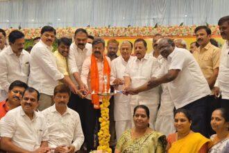 ಯಡಿಯೂರಪ್ಪ, ವಿಜಯೇಂದ್ರ ಬೆನ್ನಿಗೆ ನಿಂತ ಲಿಂಗಾಯಿತರು