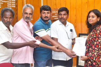 ನಕಲಿ ಜಾತಿ ನೀಡಿ ಹಕ್ಕುಪತ್ರ ಪಡೆಯುವುದನ್ನು ತಡೆಯಲು ಡಿಸಿಗೆ ಮನವಿ