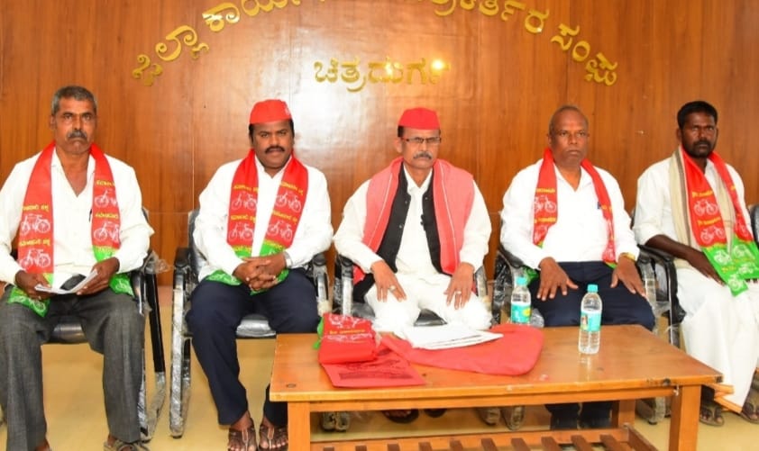 ಇವಿಎಂ ರದ್ದುಪಡಿಸಿ ಬ್ಯಾಲೆಟ್ ಮತದಾನ ವ್ಯವಸ್ಥೆ ಜಾರಿಗೆ ತನ್ನಿ